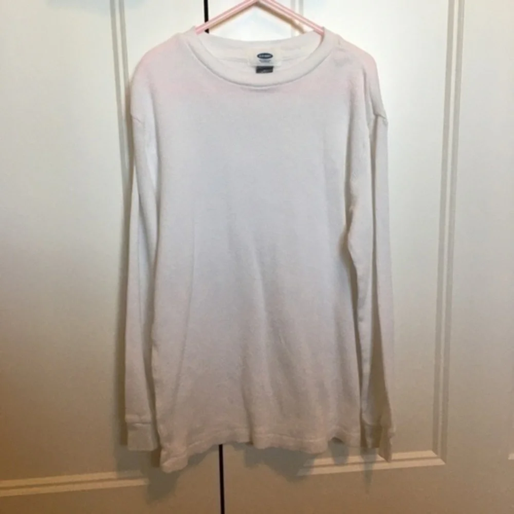 Boys size medium 8 Old Navy white thermal top